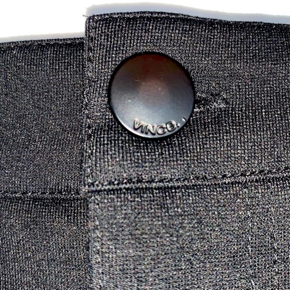 VINCE jeans, sleek skinny, high waist, monogram button, classic 5 pockets. 8 - Picture 11 of 17